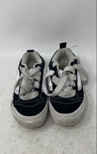 Load image into Gallery viewer, Vans Kids Knu Skool Black Tennis Lace-Up Sneaker Shoes Size 13.5
