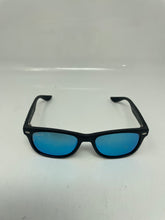 Load image into Gallery viewer, Ray Ban Boys Black Sunglasses.

