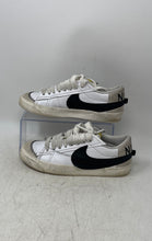 Load image into Gallery viewer, Nike Womens Blazer Low 77 Jumbo DQ1470-101 White Lace-Up Tennis Shoes Size 7
