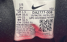 Load image into Gallery viewer, Nike Boys Star Runner 3 DA2777-008 Gray Black Hook &amp; Loop Sneaker Shoes Size 2Y
