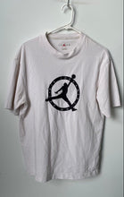 Load image into Gallery viewer, Jordan Mens White Short Sleeve Crew Neck Pullover T-Shirt Size XS
