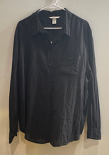 Load image into Gallery viewer, H&amp;M Mens Black Spread Collar Chest Pocket Long Sleeve Button-Up Shirt Size XL
