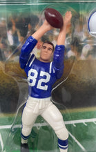 Load image into Gallery viewer, Hasbro Starting Lineup Johnny Unitas &amp; Raymond Berry Action Figures Sealed
