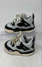 Load image into Gallery viewer, Nike Kids Air Jordan 4 Retro Gray Black Leather Lace-Up Sneaker Shoes Size 5C
