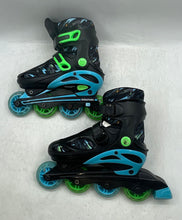 Load image into Gallery viewer, Roller Derby Kids Sprinter Black Blue Adjustable Quad Inline Skate Size 3-6
