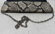 Load image into Gallery viewer, ILI New York Womens Gray Black Animal Print Chain Strap Clutch Handbag
