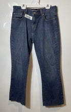 Load image into Gallery viewer, Levi's Womens 515 Blue Medium Wash Denim Bootcut Jeans Size 10S
