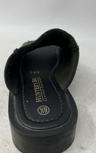 Load image into Gallery viewer, Hunter's Bay Womens Black Leather Slip-On Platform Slide Sandals Size 6.5
