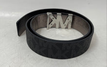 Load image into Gallery viewer, Michael Kors Womens 553376 Black Signature Print Adjustable Reversible Belt Sz M
