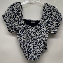 Load image into Gallery viewer, Abercrombie &amp; Fitch Womens Blue White Leaf Print Cropped Blouse Top Size L
