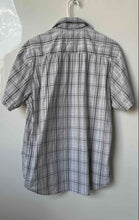 Load image into Gallery viewer, Columbia Mens Gray Plaid Print Omni-Wick Short Sleeve Button-Up Shirt Size Small
