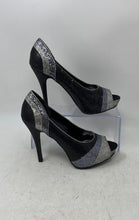 Load image into Gallery viewer, Worthington Womens Lana Silver Black Gray Glitter Peep Toe Pump Heels Size 7M
