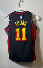 Load image into Gallery viewer, Nike Unisex Kids Black Red NBA Atlanta Hawks Trae Young #11 Sports Jersey Size S
