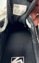 Load image into Gallery viewer, Vans Womens Old Skool 500714 Black White Lace-Up Low Top Sneakers Shoes Size 7
