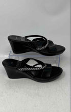 Load image into Gallery viewer, Italian Shoemakers Womens Black Leather Wedge Heel Slip-On Slide Sandals Size 6M
