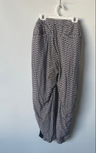 Load image into Gallery viewer, Old Navy Womens Black White Printed Tapered Leg Joggers Pants Size XL
