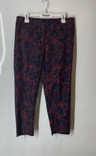Load image into Gallery viewer, Ann Taylor Loft Womens Blue Red Floral Flat Front Cropped Pants Size 6
