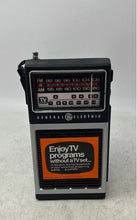 Load image into Gallery viewer, Vintage General Electric Model 7-2927C AM/FM Portable Transistor Radio No Tested
