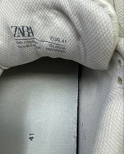 Load image into Gallery viewer, Zara Mens White Leather Lace-Up Low Top Round Toe Sneaker Shoes Size 41
