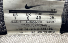 Load image into Gallery viewer, Nike Mens Air VaporMax Flyknit Moc 2 AH7006-300 Gray Sneaker Shoes Size 7
