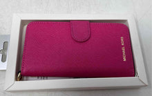 Load image into Gallery viewer, Michael Kors Womens Pink Leather Folio Phone Case For Apple iPhone 7 With Box
