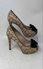 Load image into Gallery viewer, Joan &amp; David Womens Black Beige Animal Print Leather Peep Toe Pump Heels Size 7M
