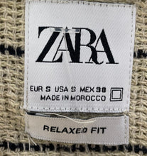 Load image into Gallery viewer, Zara Mens Beige &amp; Black Striped Short Sleeve Relaxed Fit Button-Up Shirt Size S
