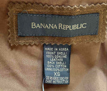 Load image into Gallery viewer, Banana Republic Mens Brown Genuine Leather Sleeveless Collarless Vest Size XS
