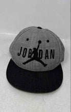 Load image into Gallery viewer, Jordan Mens Gray Black Heather Embroidered Logo Snapback Cap Hat
