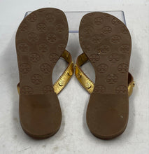 Load image into Gallery viewer, Authentic Tory Burch Womens Gold-Tone Leather Slip-On Flip-Flop Sandals Size 7M
