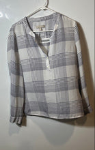 Load image into Gallery viewer, Banana Republic Womens White Black Plaid Long Sleeve Blouse Top Size L
