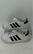 Load image into Gallery viewer, Adidas Kids Grand Court 2.0 White Black Hook And Loop Sneaker Shoes Size 11K
