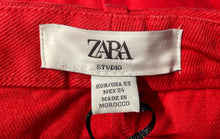 Load image into Gallery viewer, Zara Womens Red Flat Front Pockets Wide-Leg Cropped Pants Size XS
