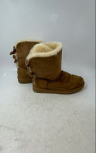 Load image into Gallery viewer, Ugg Womens Bailey Bow II Brown Round Toe Pull-On Ankle Booties Size 9
