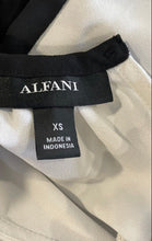 Load image into Gallery viewer, Alfani Womens White &amp; Black Colorblock Short Sleeve Blouse Top Size XS
