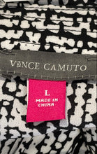 Load image into Gallery viewer, Vince Camuto Womens White Black Printed Short Sleeve Split Neck Blouse Top Sz L
