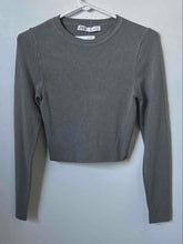 Load image into Gallery viewer, Zara Womens Gray Crew Neck Long Sleeve Cropped Pullover Sweater Size Medium
