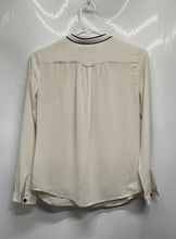 Load image into Gallery viewer, Ann Taylor Womens Beige Black Long Sleeve Button Front Blouse Top Size XXS
