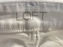 Load image into Gallery viewer, Ann Taylor Loft Womens White Denim Pockets Straight Leg Jeans Size 25/0
