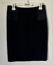Load image into Gallery viewer, Calvin Klein Womens Black Regular Fit Pull-On Straight &amp; Pencil Skirt Size 8

