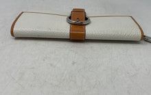Load image into Gallery viewer, Lands' End Womens Beige Brown Leather Inner Pockets Clutch Wallet
