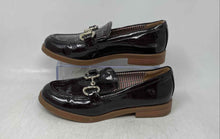Load image into Gallery viewer, Giani Bernini Womens Brown Patent Leather Round Toe Slip-On Loafer Shoes Size 7M
