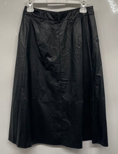 Load image into Gallery viewer, Banana Republic Womens Black Pockets Button Front Midi A-Line Skirt Size 2
