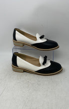 Load image into Gallery viewer, Vintage Galo Regalo Womens Black White Round Toe Slip-On Loafer Shoes Size EU 39
