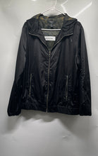 Load image into Gallery viewer, Forever 21 Mens Black Elastic Waist Hooded Full-Zip Windbreaker Jacket Size L
