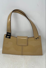 Load image into Gallery viewer, Guess Womens Beige Patent Faux Leather Inner Pocket Magnetic Shoulder Handbag
