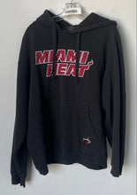 Load image into Gallery viewer, NBA Mens Black Miami Heat Long Sleeve Basketball Pullover Hoodie Size Large
