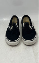 Load image into Gallery viewer, Vans Unisex Classic Black Round Toe Slip-On Sneakers Shoes Size W7.5 M6
