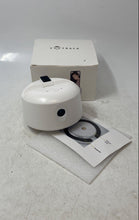 Load image into Gallery viewer, Yuutrack K9 White Portrait &amp; Landscape Smart Tracking Mobile Holder Untested
