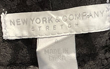 Load image into Gallery viewer, New York &amp; Company Womens Black Geometric Flat Front Stretch Ankle Pants Size 8
